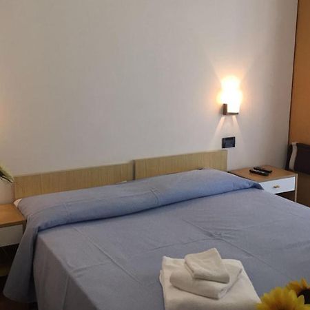 B&B Hotel Lucciola Κατόλικα Εξωτερικό φωτογραφία
