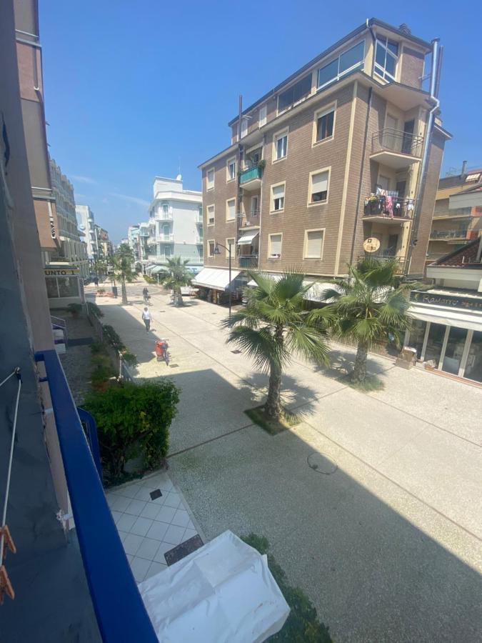 B&B Hotel Lucciola Κατόλικα Εξωτερικό φωτογραφία