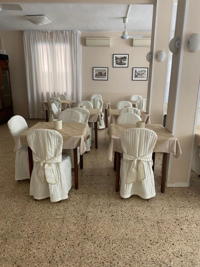 B&B Hotel Lucciola Κατόλικα Εξωτερικό φωτογραφία