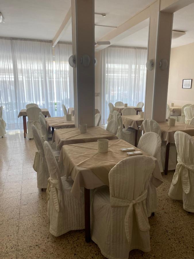 B&B Hotel Lucciola Κατόλικα Εξωτερικό φωτογραφία