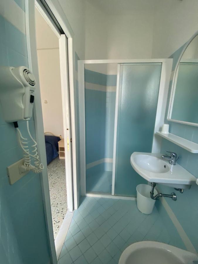 B&B Hotel Lucciola Κατόλικα Εξωτερικό φωτογραφία