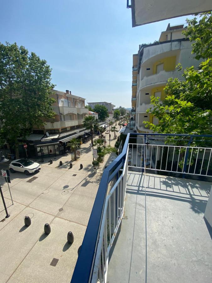 B&B Hotel Lucciola Κατόλικα Εξωτερικό φωτογραφία