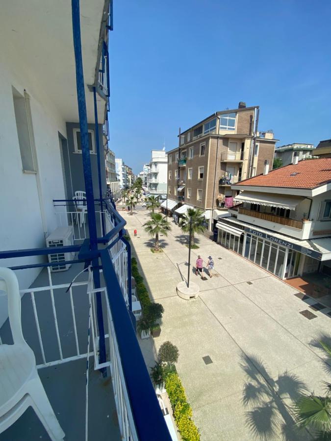 B&B Hotel Lucciola Κατόλικα Εξωτερικό φωτογραφία