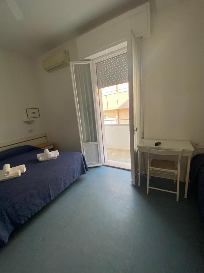 B&B Hotel Lucciola Κατόλικα Εξωτερικό φωτογραφία